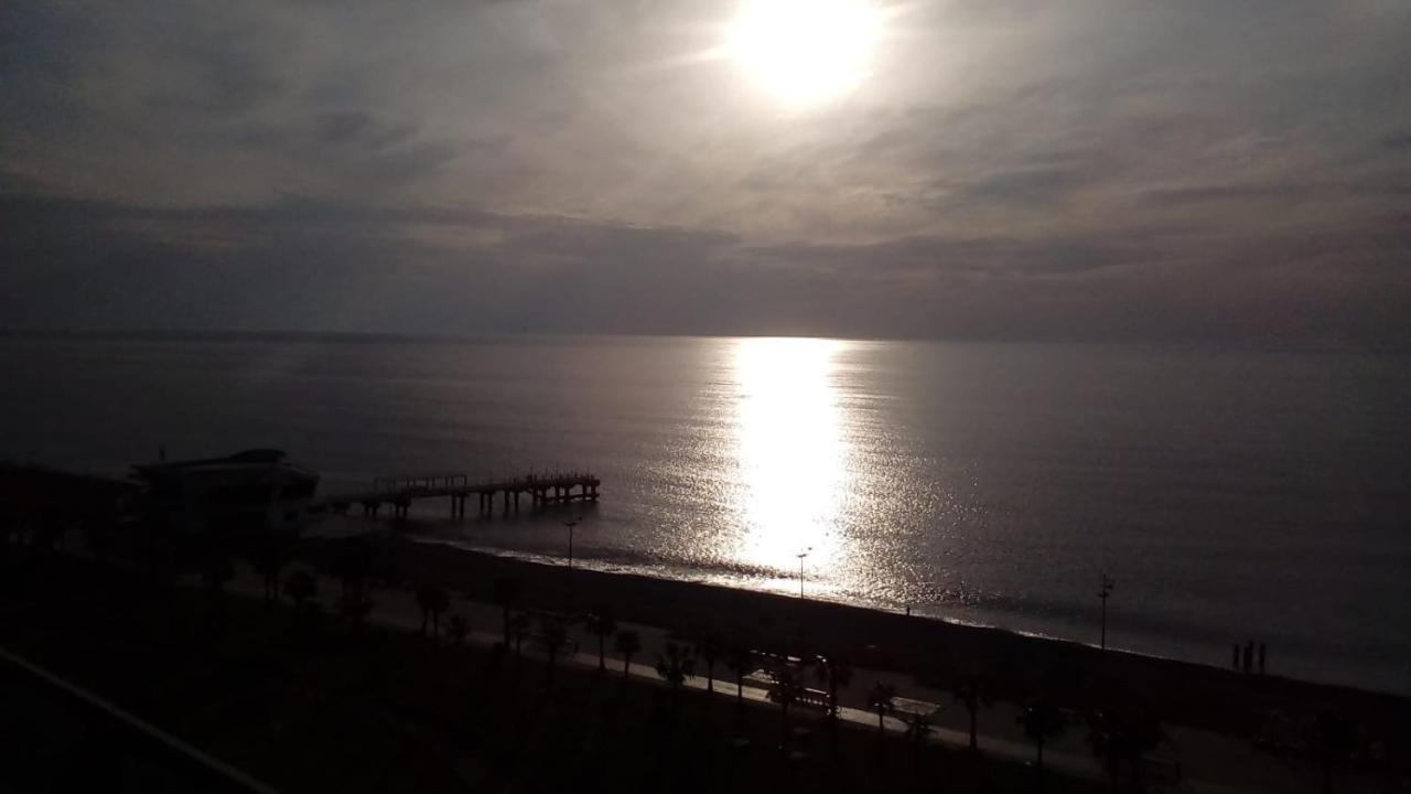 Batumi Beach Tower Zewnętrze zdjęcie
