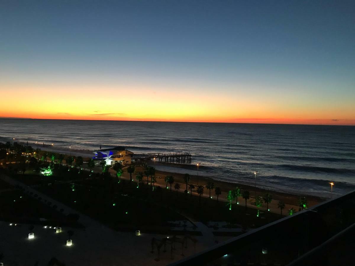 Batumi Beach Tower Zewnętrze zdjęcie